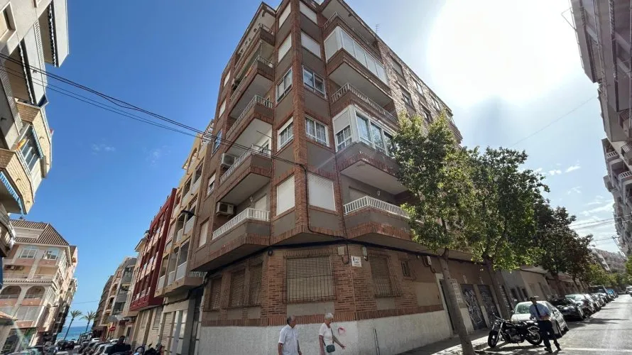 3 bedrooms apartment for sale, Torrevieja, Spain No. 2381 № 24
