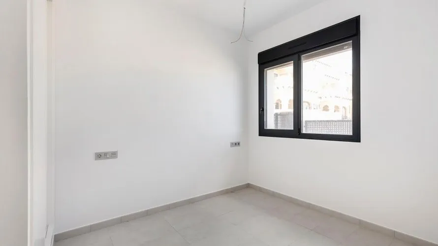 3 bedrooms villa for sale, La Florida, Spain No. 2422 № 23