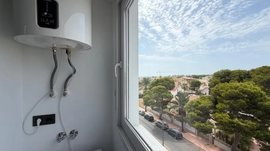 1 bedroom apartment for sale, La Zenia, Spain No. 2911 № 2