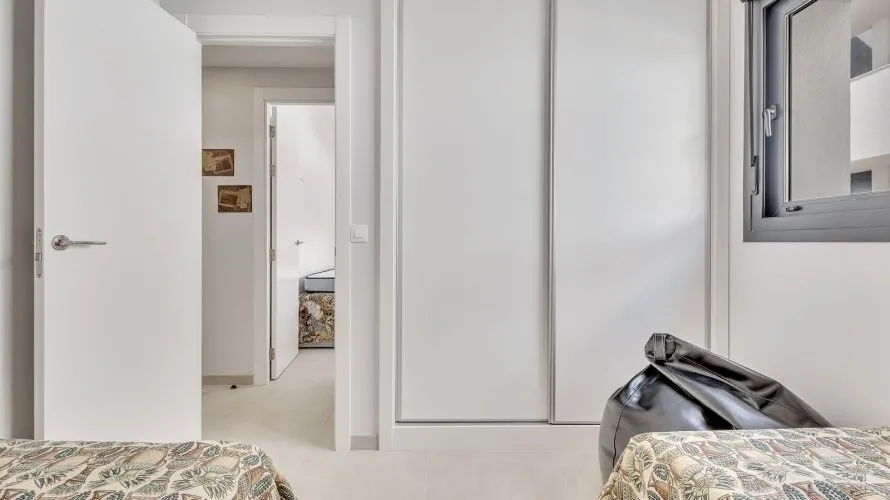 98m² apartment for sale, La Zenia, Spain No. 2807 № 3