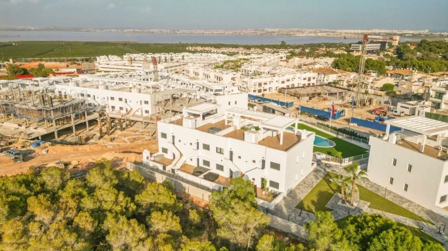 75m² apartment for sale, Los Balcones, Spain No. 2776 № 6