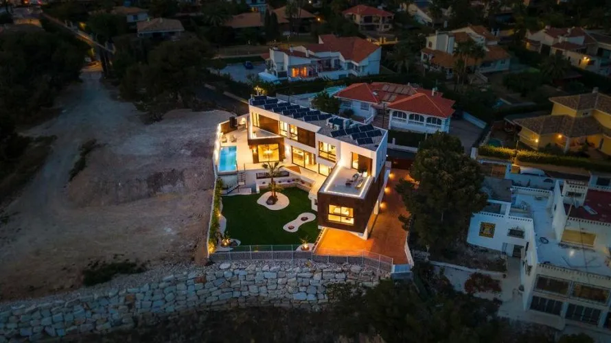 4 bedrooms villa for sale, Benidorm, Spain No. 2924 № 1