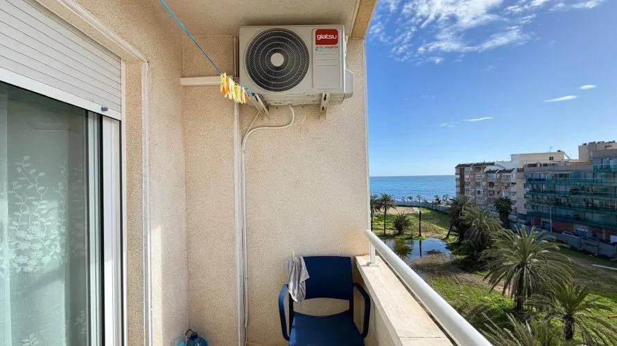 2 bedrooms apartment for sale, Torrevieja, Spain No. 3002 № 2