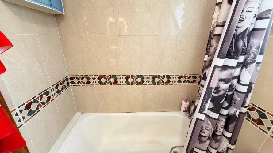 2 bedrooms apartment for sale, Torrevieja, Spain No. 3002 № 17