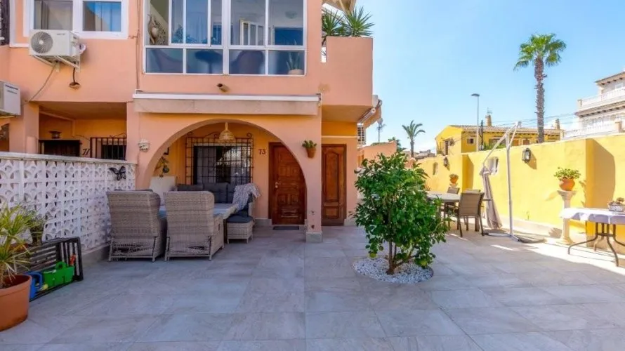 1 bedroom bungalow for sale, Torrevieja, Spain No. 3061 № 17
