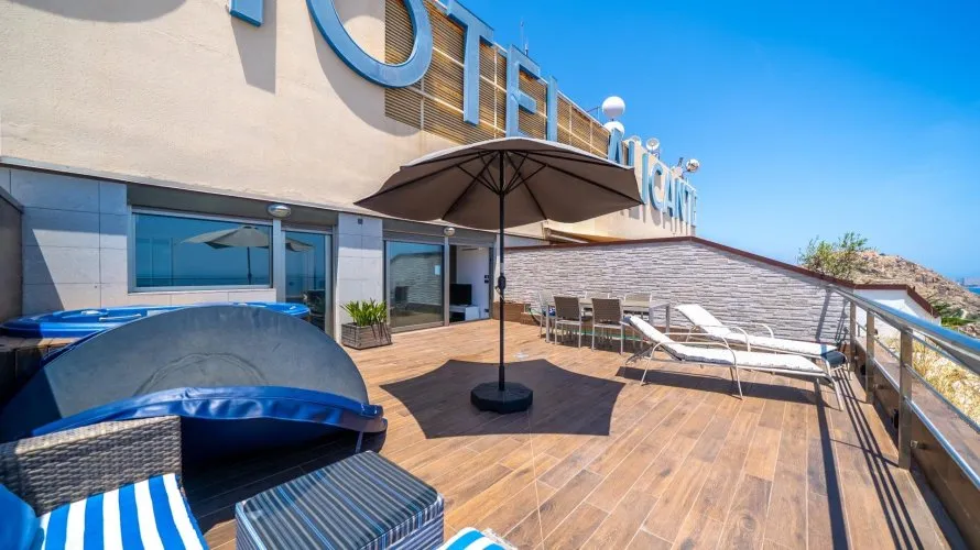 2 bedrooms penthouse for sale, Alicante, Spain No. 2739 № 3