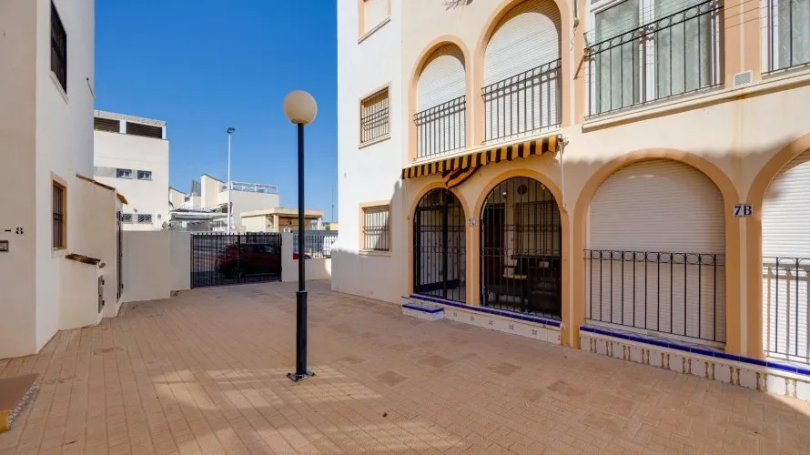 60m² bungalow for sale, Torrevieja, Spain No. 3080 № 3