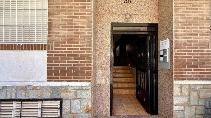 2 bedrooms apartment for sale, Torrevieja, Spain No. 3060 № 1