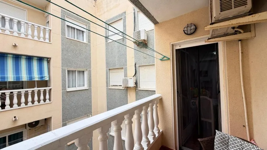 1 bedroom apartment for sale, Torrevieja, Spain No. 3001 № 6