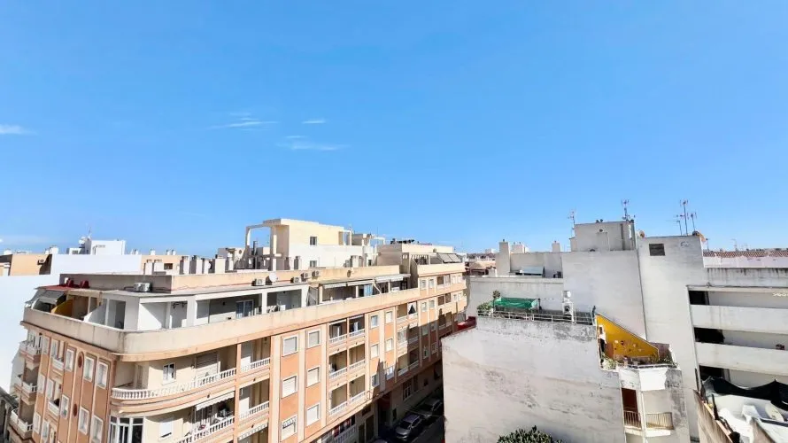 1 bedroom penthouse for sale, Torrevieja, Spain No. 3013 № 11