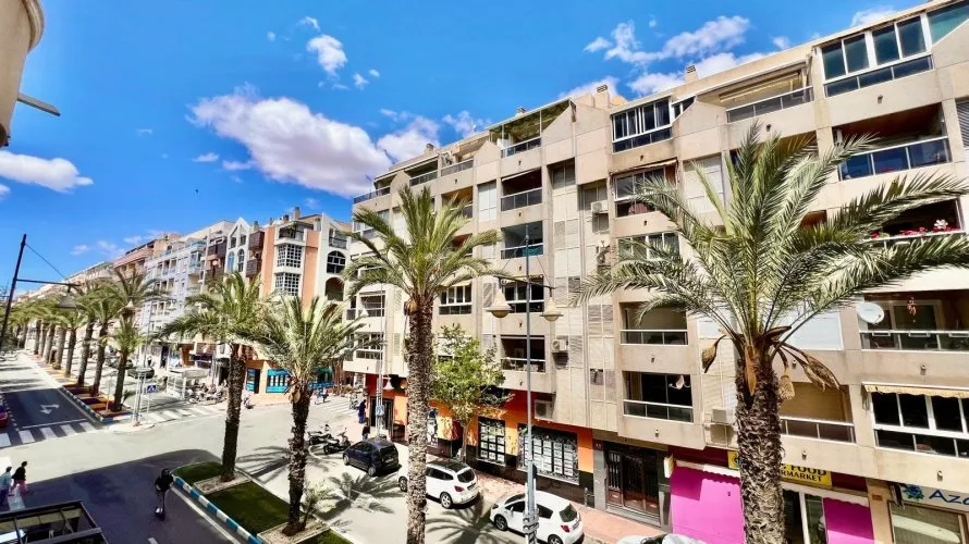 2 bedrooms apartment for sale, Torrevieja, Spain No. 3044 № 12