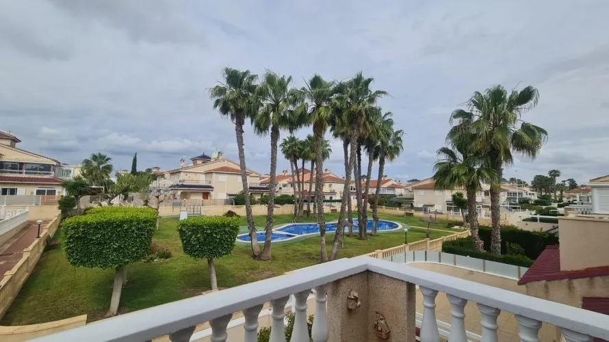58m² bungalow for sale, Torrevieja, Spain No. 2948 № 14