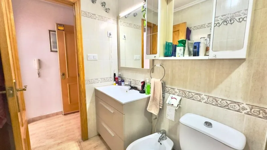 1 bedroom apartment for sale, Torrevieja, Spain No. 3075 № 12