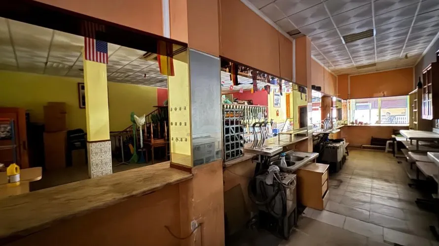 150m² commercial property for sale, Torrevieja, Spain No. 2941 № 1