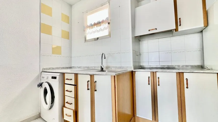 1 bedroom penthouse for sale, Torrevieja, Spain No. 3013 № 5