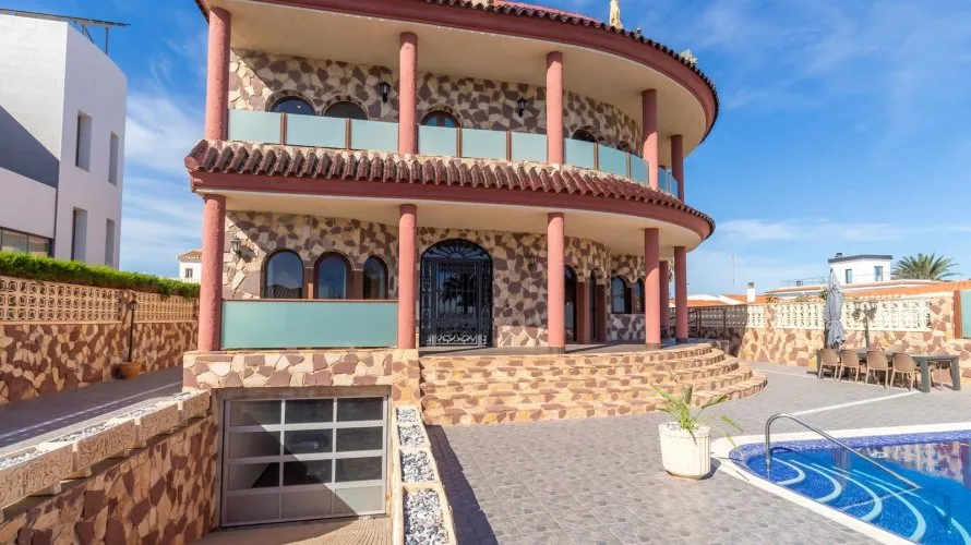 624m² villa for sale, La Zenia, Spain No. 2786 № 28