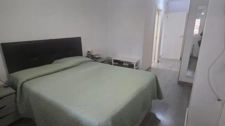 4 bedrooms apartment for sale, Paterna, Spain No. 2752 № 8