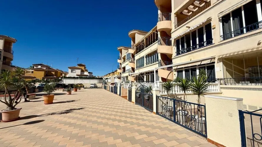 2 bedrooms apartment for sale, Orihuela, Spain No. 2974 № 3