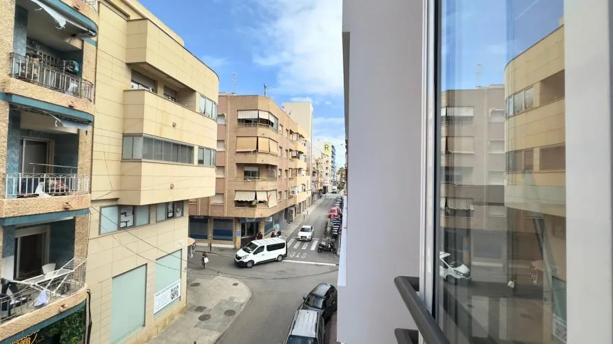 2 bedrooms apartment for sale, Torrevieja, Spain No. 3003 № 7