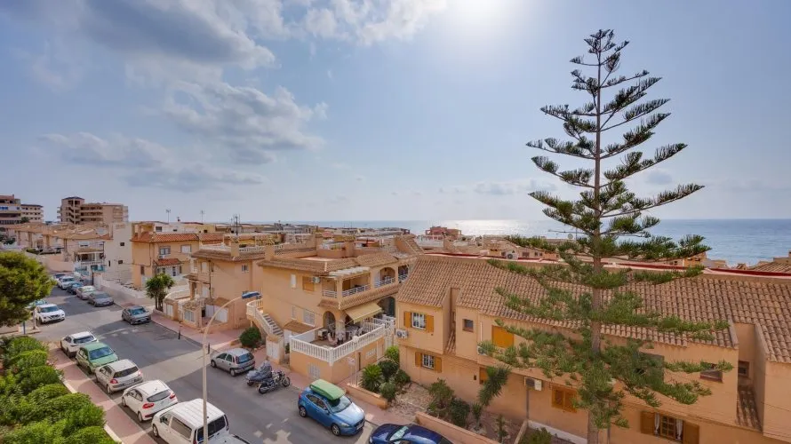 70m² apartment for sale, Torrevieja, Spain No. 3161 № 1