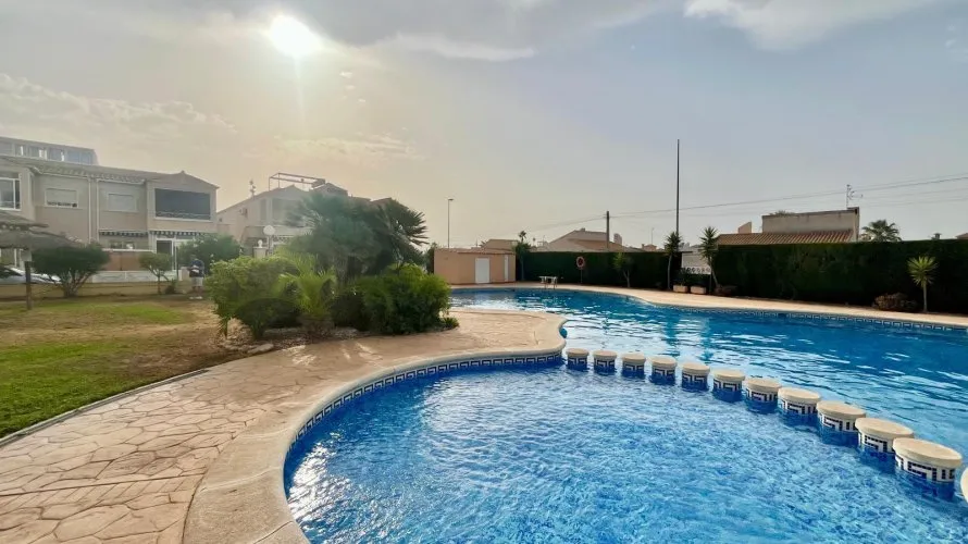 2 bedrooms bungalow for sale, Alicante, Spain No. 3209