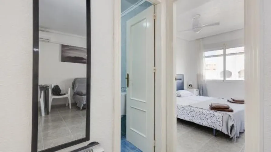 2 bedrooms apartment for sale, Torrevieja, Spain No. 3203 № 8