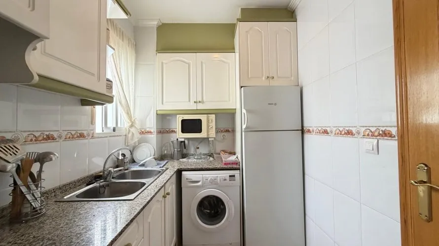 2 bedrooms apartment for sale, Torrevieja, Spain No. 3230 № 12