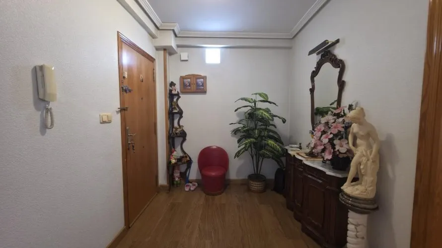 3 bedrooms apartment for sale, Torrevieja, Spain No. 3181 № 24