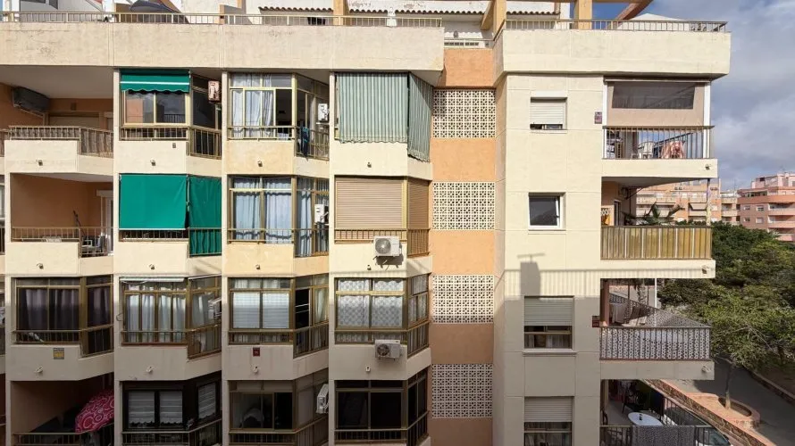 2 bedrooms apartment for sale, Torrevieja, Spain No. 3216 № 8