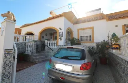 2 bedrooms bungalow for sale, El Limonar, Spain No. 3273