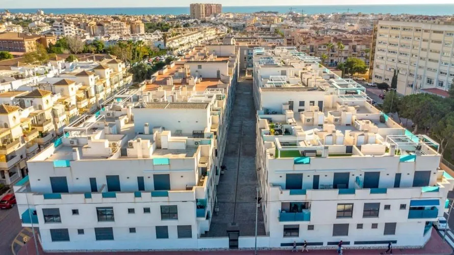 1 bedroom apartment for sale, Torrevieja, Spain No. 3243 № 24