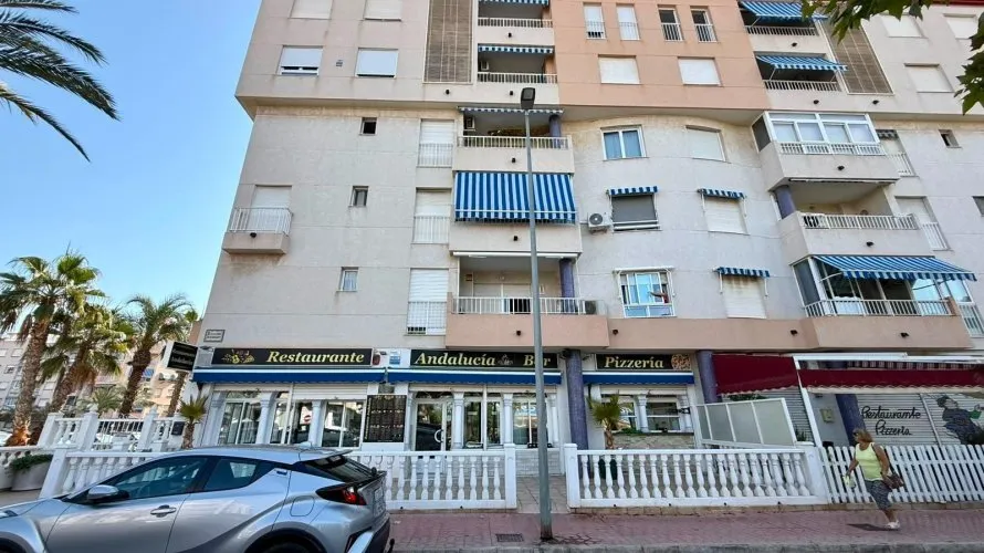 101m² commercial property for sale, Guardamar del Segura, Spain No. 3231 № 16