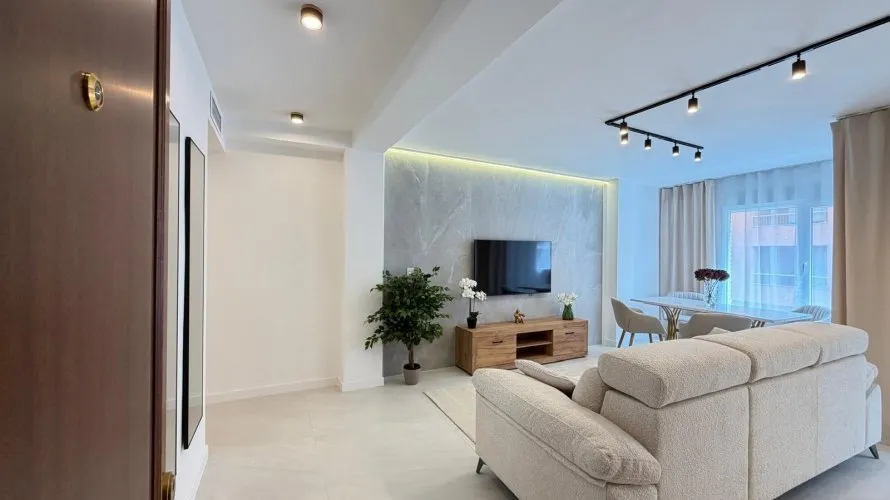 4 bedrooms apartment for sale, Torrevieja, Spain No. 3270