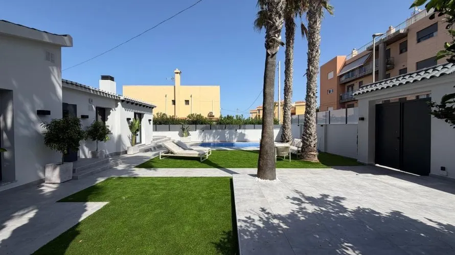 4 bedrooms villa for sale, Torrevieja, Spain No. 3232 № 4