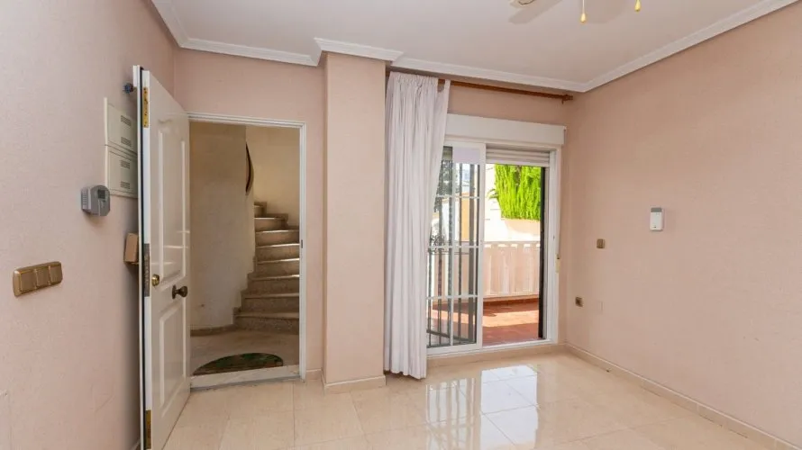71m² apartment for sale, Alicante, Spain No. 3467 № 24