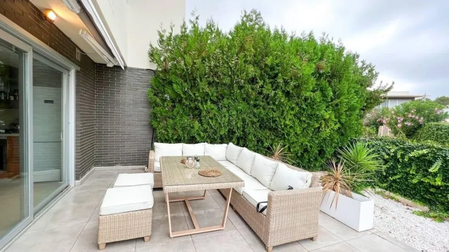 4 bedrooms apartment for sale, Chiva, Spain No. 3356 № 2