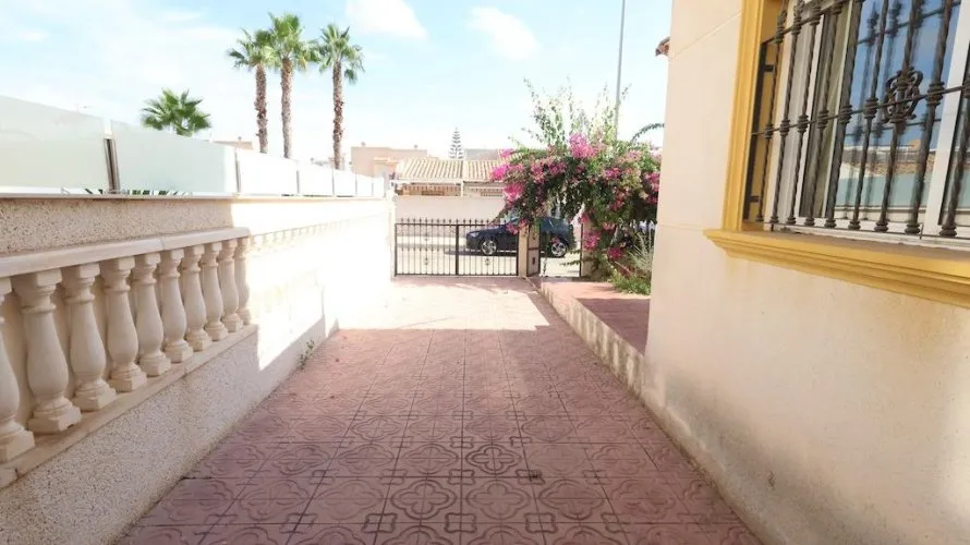 2 bedrooms house for sale, Playa Flamenca II, Spain No. 3427