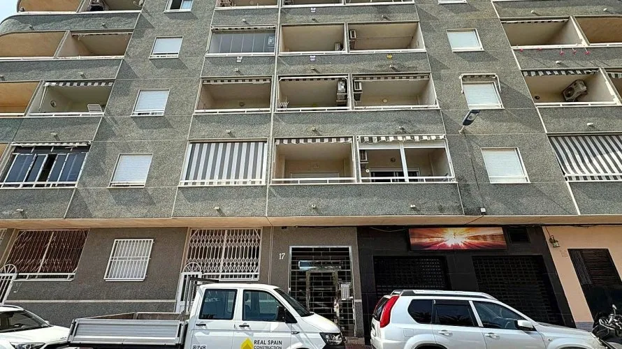 1 bedroom apartment for sale, Torrevieja, Spain No. 3358 № 1