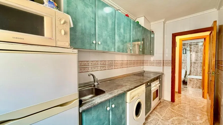 2 bedrooms apartment for sale, Torrevieja, Spain No. 3290 № 3