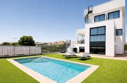 3 bedrooms house for sale, Algorfa, Spain No. 3471