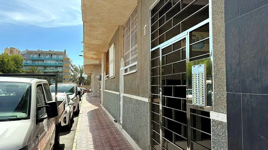 1 bedroom apartment for sale, Torrevieja, Spain No. 3358 № 3