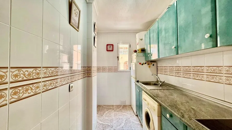 2 bedrooms apartment for sale, Torrevieja, Spain No. 3290 № 5