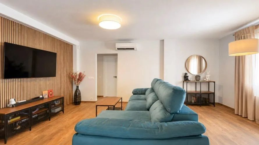 5 bedrooms house for sale, Los Balcones, Spain No. 3448 № 13