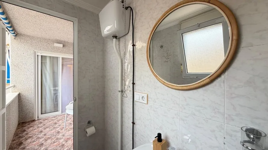 2 bedrooms apartment for sale, Torrevieja, Spain No. 3407 № 1