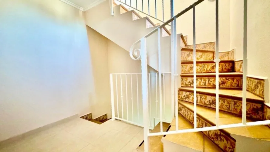 3 bedrooms house for sale, Torrevieja, Spain No. 3597