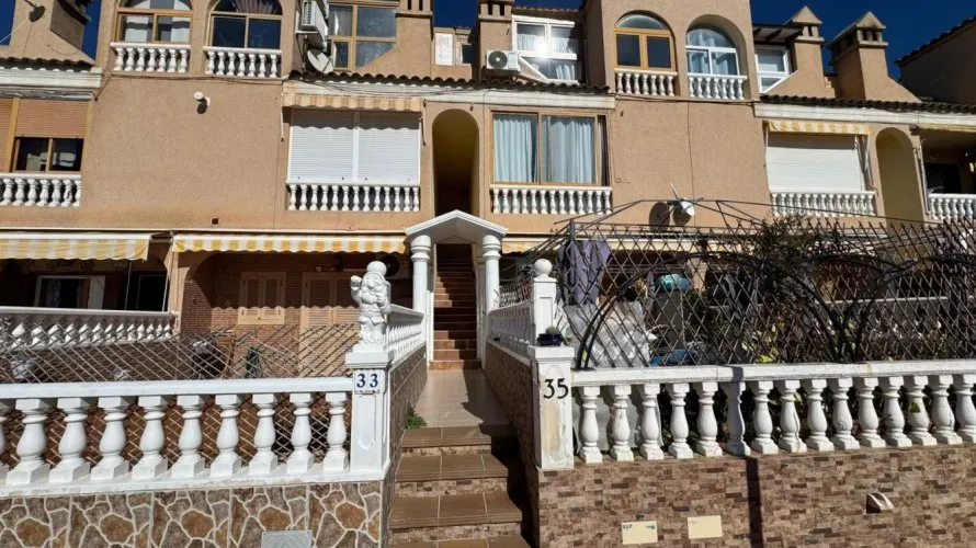 65m² bungalow for sale, Torrevieja, Spain No. 3581 № 22
